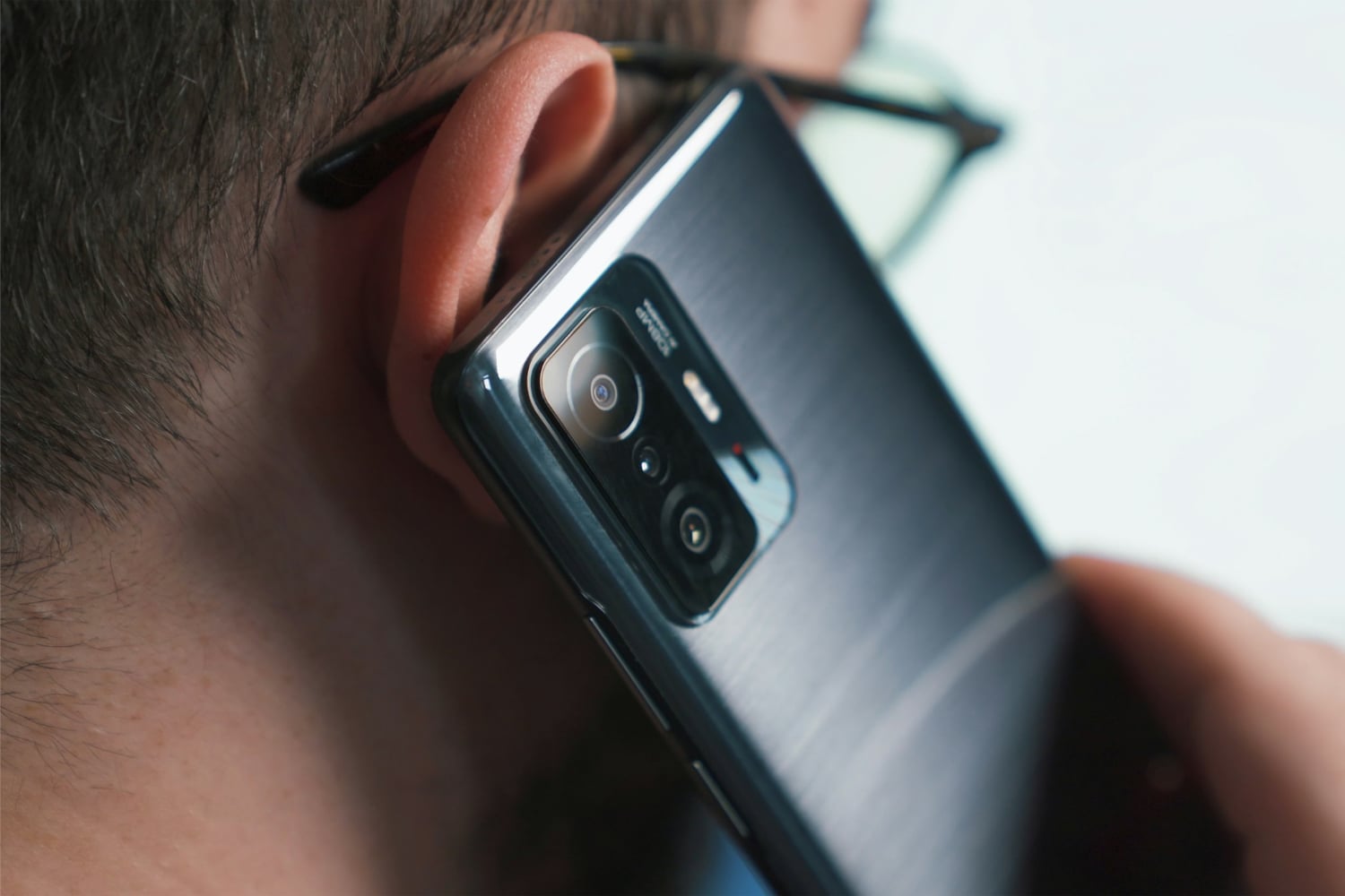 Photo d’un appel téléphonique, illustration de l’article d’01net sur l’interdiction du démarchage.