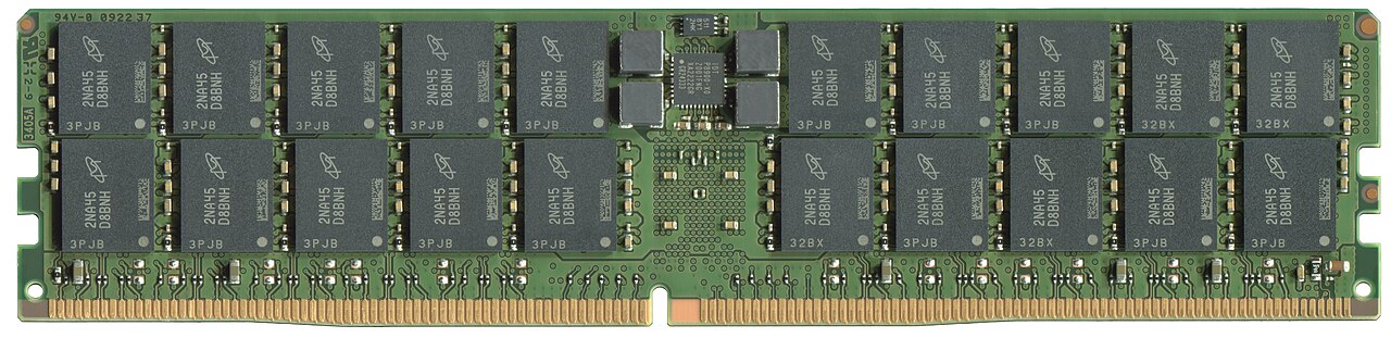 Barrette de mémoire DDR5 Micron MTC40F204681RC48BA1R, au format RDIMM pour serveurs.