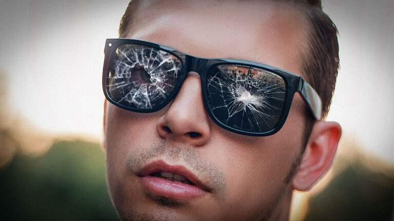 Application Zuckoff détectant des lunettes connectées Meta par Bluetooth