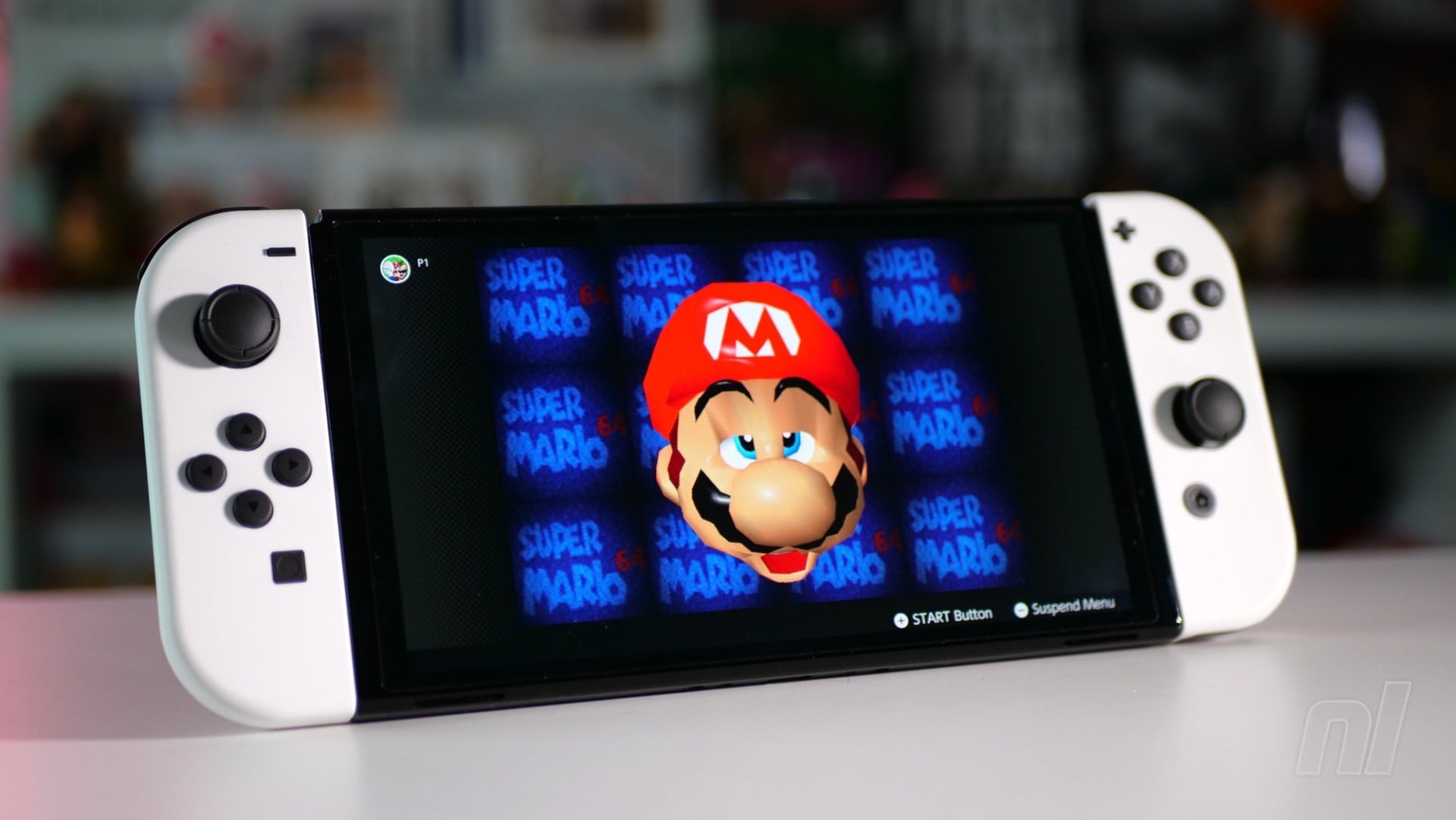 Console Nintendo Switch illustrant la bataille autour des émulateurs.