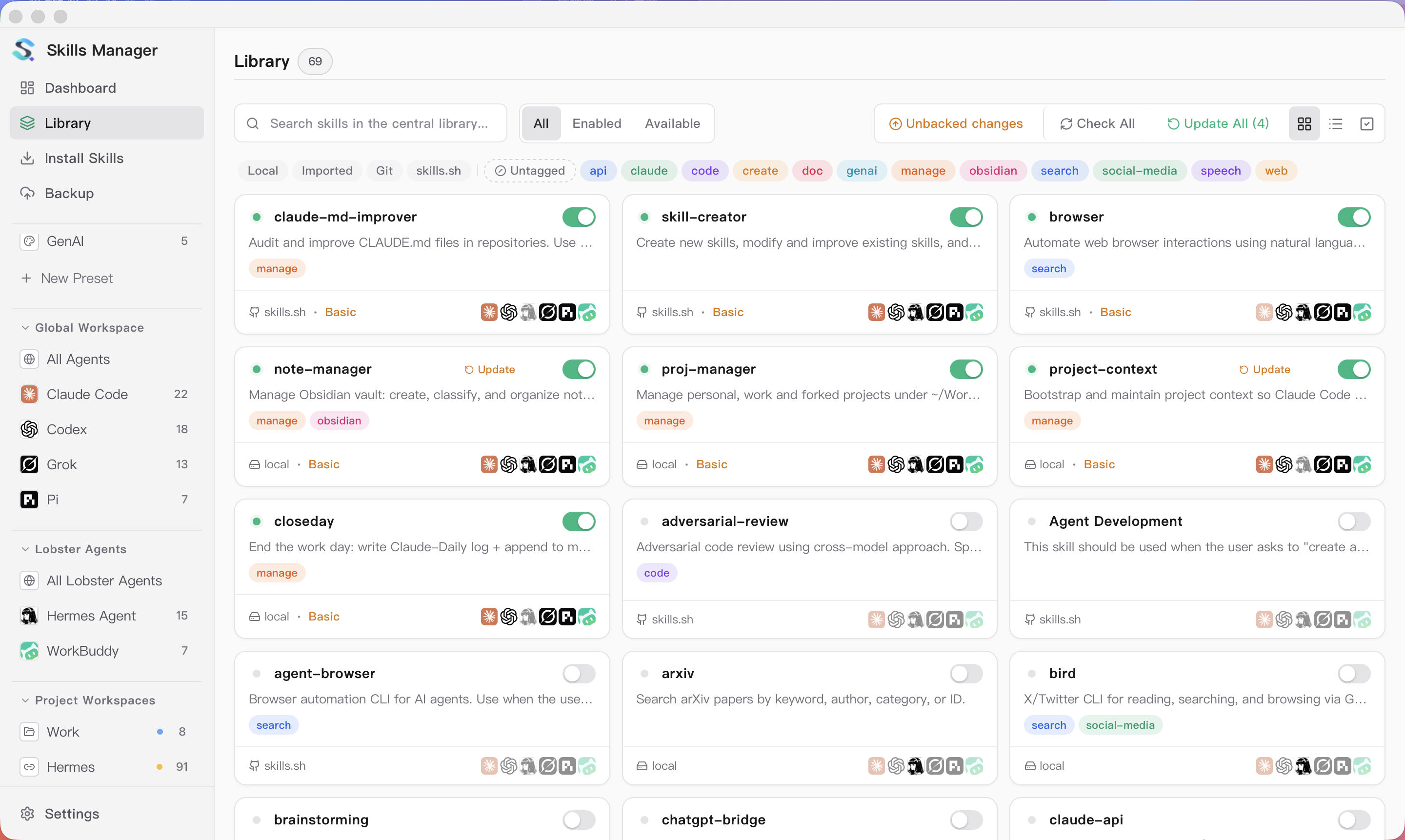 La bibliothèque centrale de Skills Manager : chaque compétence est une carte avec ses tags, sa source et ses badges par agent